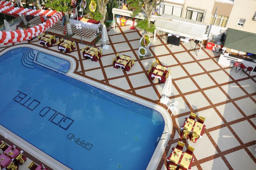 Grand Gold Hotel Бююкчекмедже Экстерьер фото